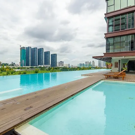 Metropole Royal Suites